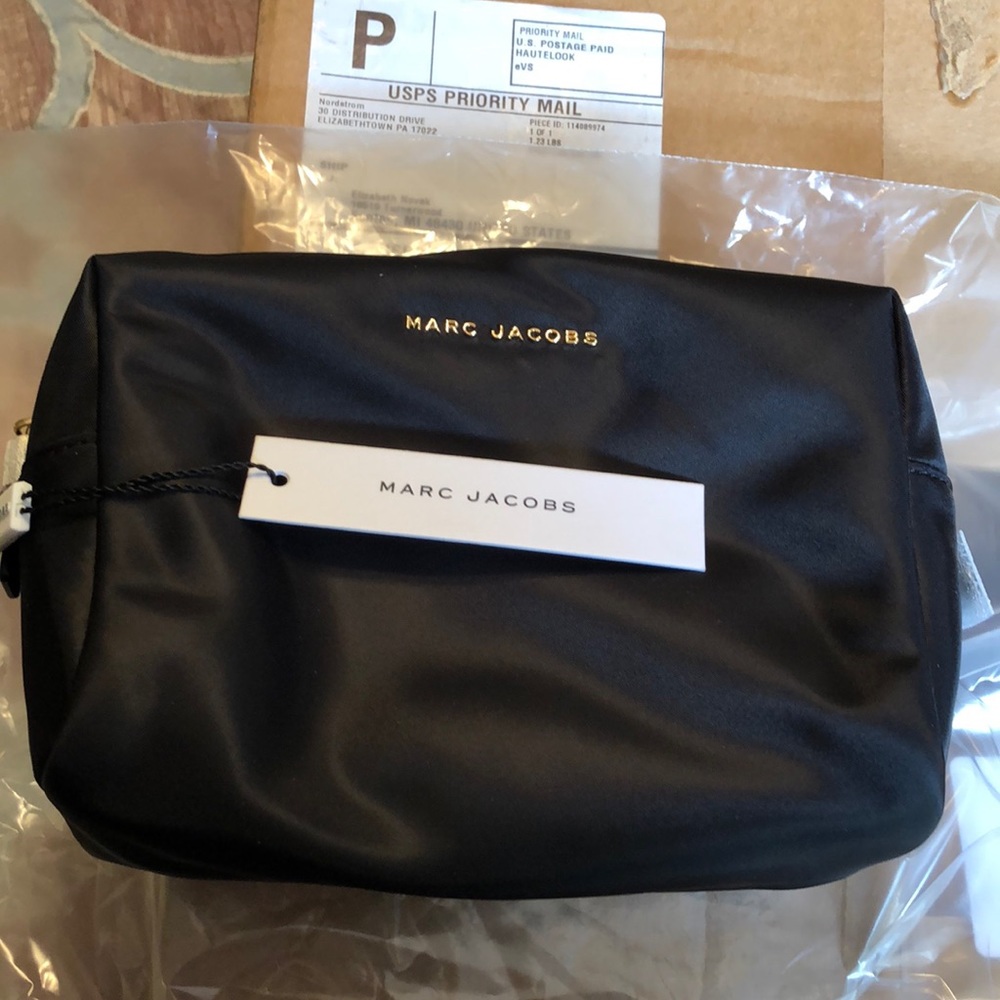 Marc Jacobs Cosmetic bag Black larger